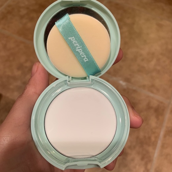 New Peripera Oil Capture Pact Pressed Powder - Picture 2 of 6